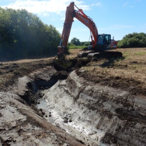 Terrassement du nouveau lit