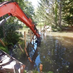 Délimitation de la berge entre l'étang et l'Aunette